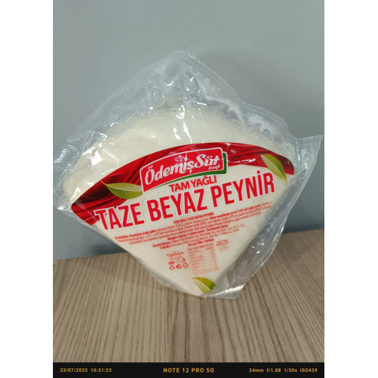 Tam Yağlı Taze Beyaz Peynir 700-800 Gr Tam Yağlı Taze Beyaz Peynir 700-800 Gr